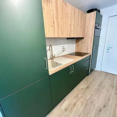 Somptueux De 17m2 Apartment